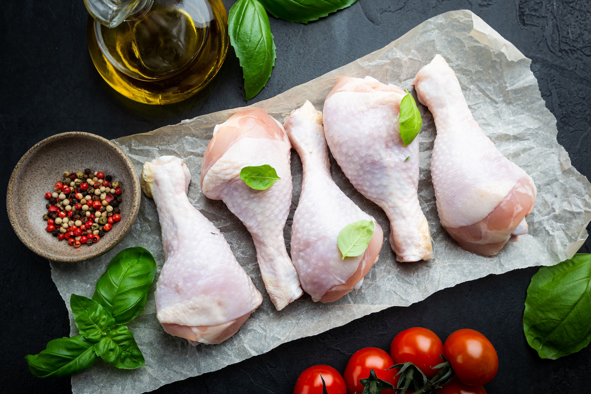 Raw chicken drumsticks